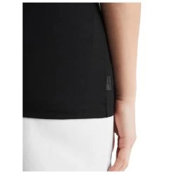 Icebreaker Women's Tech Lite II S/S Polo - Merinoshirt -Outdoor Bekleidung Geschäft icebreaker womens tech lite ii s s polo merinoshirt detail 5