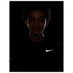 Nike Boy's Dri-Fit Miler Training Top - Funktionsshirt -Outdoor Bekleidung Geschäft nike boys dri fit miler training top funktionsshirt detail 9